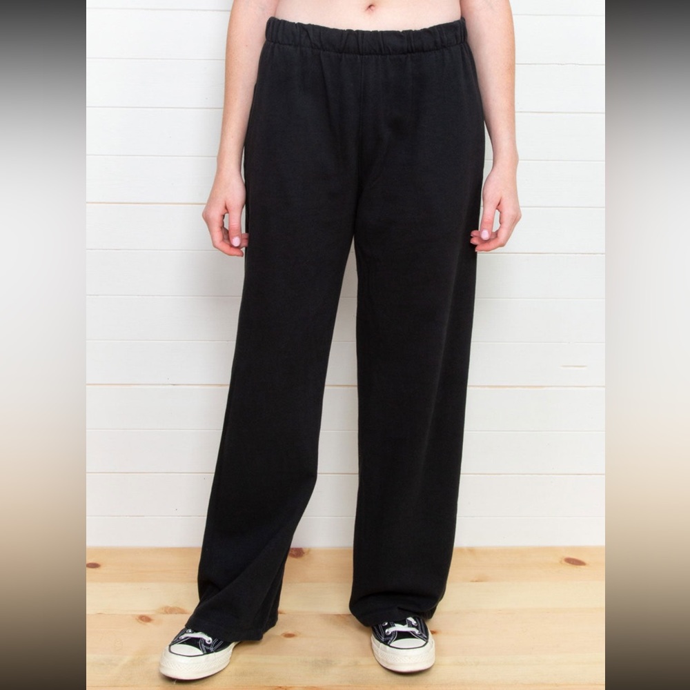 Brandy melville anastasia sweatpants, black size:s/m